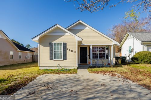1406 Strickland Cir, Valdosta, GA, 31601-3026 | Card Image