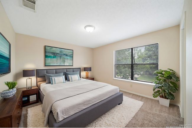 8023 Chestnut Cedar Dr, House other with 3 bedrooms, 3 bathrooms and null parking in Converse TX | Image 21