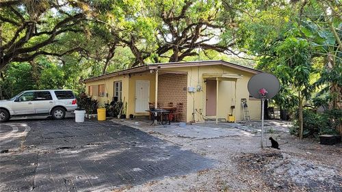 2310 County Rd 78, Labelle, FL, 33935-9692 | Card Image
