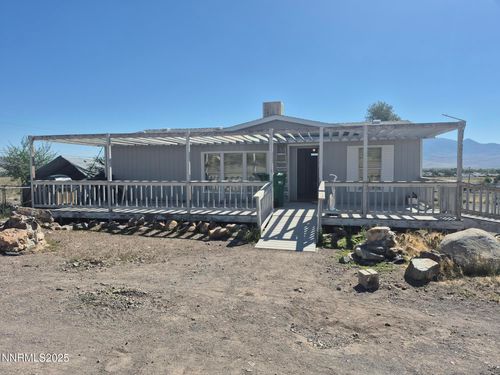 610 Sutro Springs Rd, Dayton, NV, 89403-9718 | Card Image