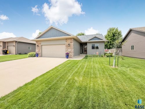 5205 S Sirocco Ave, Sioux Falls, SD, 57108-6802 | Card Image