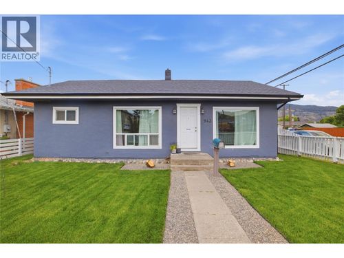 943 Surrey Ave, Kamloops, BC, V2B1R1 | Card Image