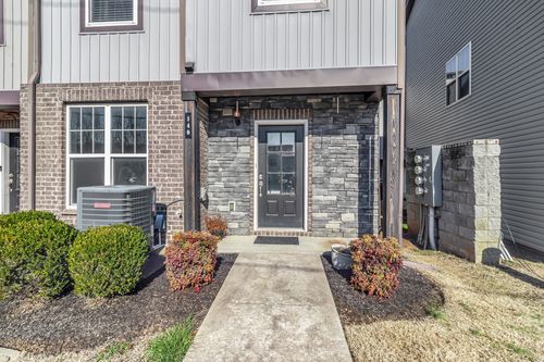 140 Ramsden Ave, La Vergne, TN, 37086-1470 | Card Image
