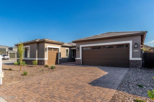 4737 W Capistrano Ave, Laveen, AZ, 85339-3186 | Card Image