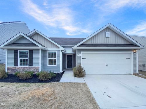 737 Little Patch St, Zebulon, NC, 27597-3316 | Card Image