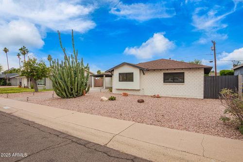 8252 E Heatherbrae Ave, Scottsdale, AZ, 85251-2715 | Card Image