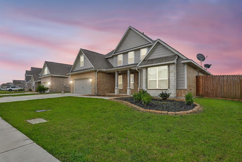 Oaklawn Dr, Baytown, TX 77523