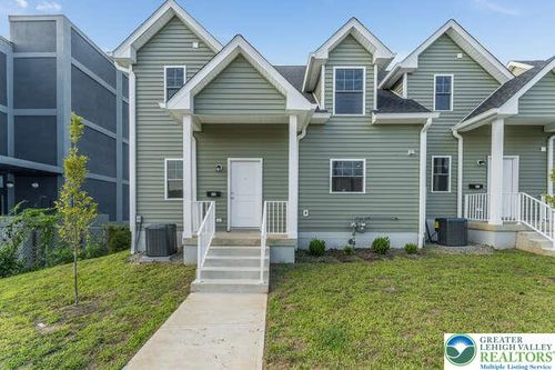 425 W Lincoln St, EASTON, PA, 18042-6518 | Card Image