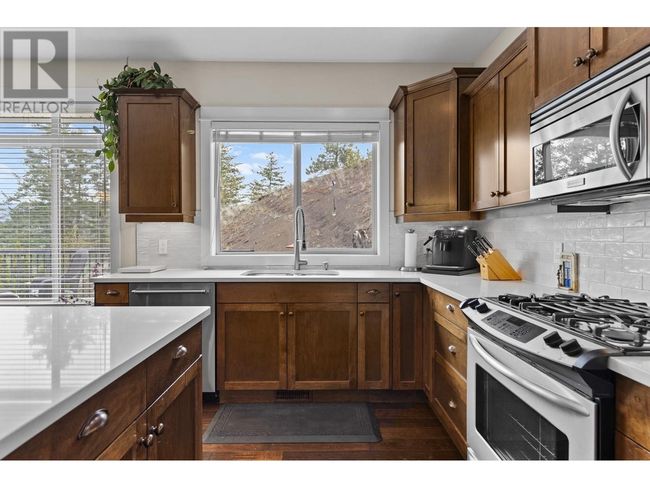 1089 Long Ridge Dr, House other with 4 bedrooms, 3 bathrooms and 2 parking in Kelowna BC | Image 14