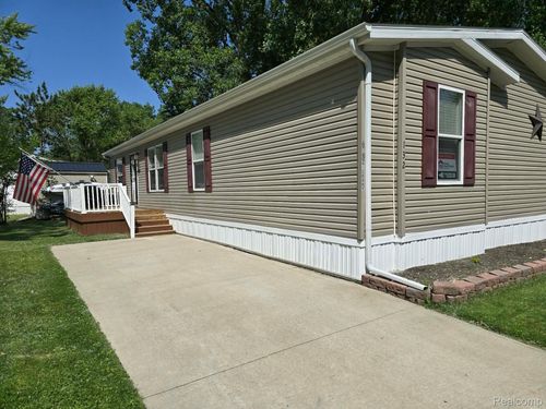 4101 S Sheridan Rd, Lennon, MI, 48449-9402 | Card Image