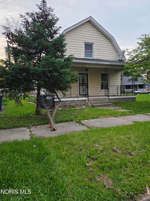 222 S Detroit Ave, Toledo, OH, 43609-2019 | Card Image