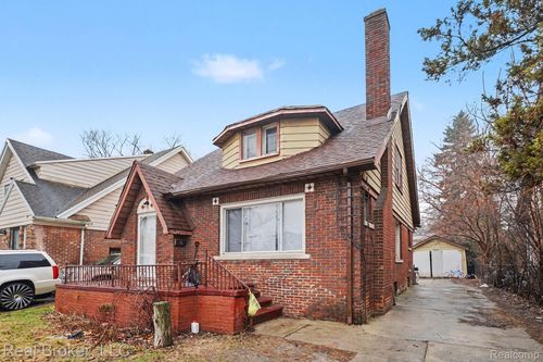 15095 Lesure St, Detroit, MI, 48227-3246 | Card Image