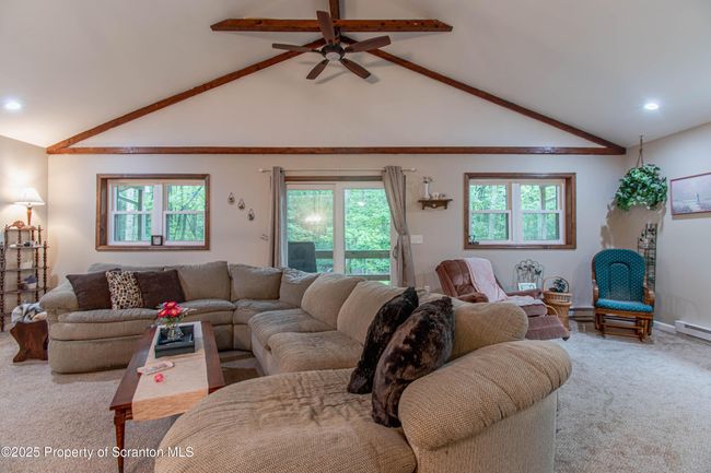 Family Room | Image 16