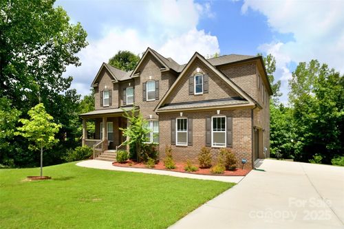 1310 Bershire Ln, Charlotte, NC, 28262-4489 | Card Image