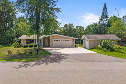 3021 Katherine Circle, PLOVER, WI, 54467 | Card Image