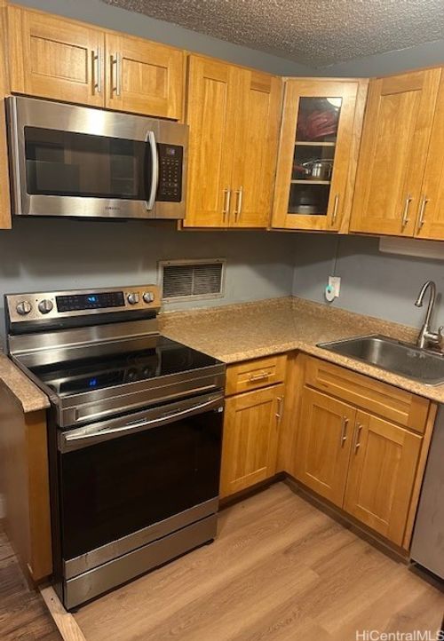 apt-b402-1600 Wilikina Dr, Wahiawa, HI, 96786-1492 | Card Image