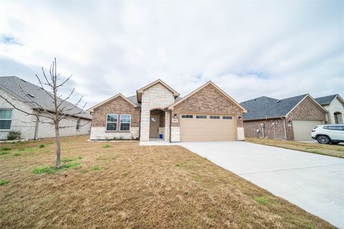 903 Moseley Ln, Greenville, TX, 75402-8209 | Card Image