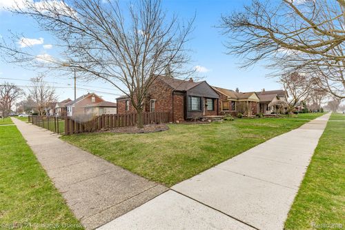 7609 Rosedale Blvd, Allen Park, MI, 48101-1834 | Card Image