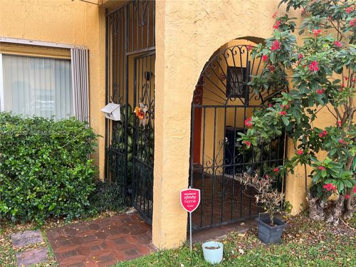 a-13711 Sw 84th St, Miami, FL, 33183-4022 | Card Image