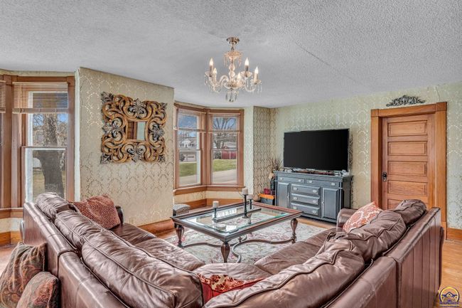 703 New York Ave, House other with 5 bedrooms, 3 bathrooms and null parking in Holton KS | Image 11