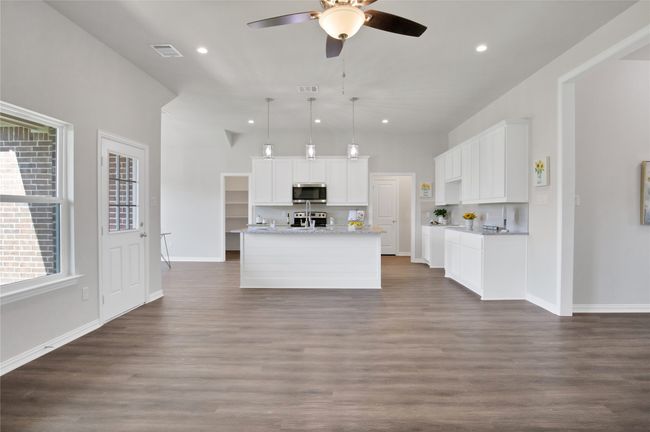 109 Panther Loop, House other with 3 bedrooms, 2 bathrooms and null parking in Mabank TX | Image 8