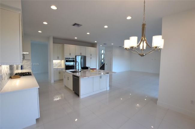 17064 Teton River Rd, House other with 5 bedrooms, 7 bathrooms and null parking in Boca Raton FL | Image 6