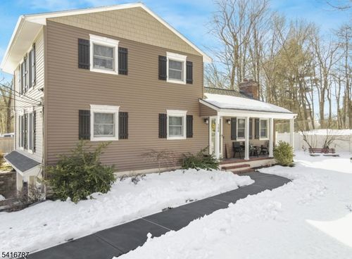 144 Chamberlain Rd, Oak Ridge, NJ, 07438-8800 | Card Image