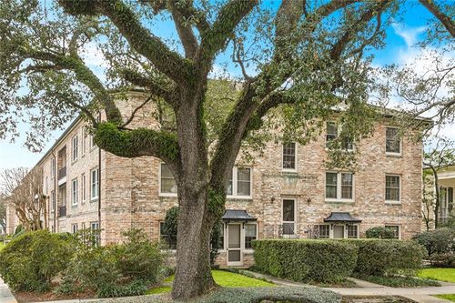 5402 Saint Charles Ave, New Orleans, LA, 70115-5046 | Card Image