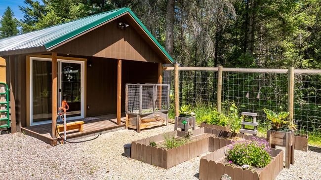 Crafter Cabin Back Porch | Image 19