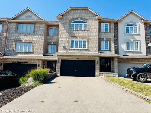 1147 Harrogate Dr, Ancaster, ON, L9K1N1 | Card Image
