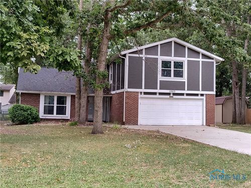 1963 Sherwood Dr, Defiance, OH, 43512-3431 | Card Image