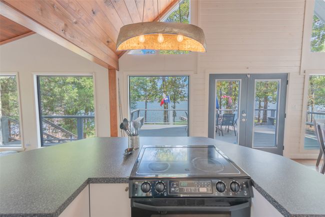 108 E Barker Creek Dr, House other with 3 bedrooms, 2 bathrooms and null parking in Scroggins TX | Image 10
