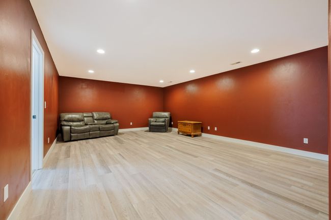 Basement | Image 20