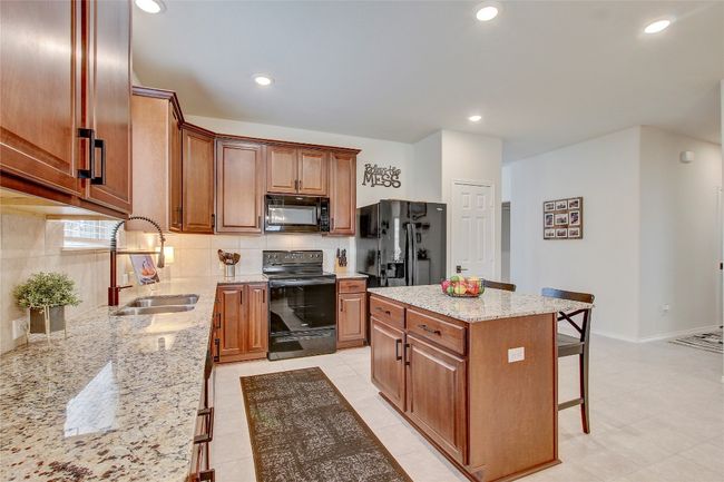 165 Pivot Dr, House other with 4 bedrooms, 3 bathrooms and null parking in Taylor TX | Image 13