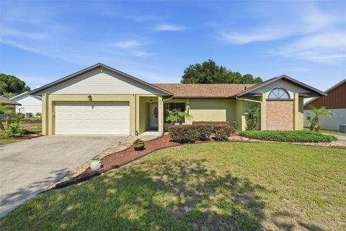 103 Ridgecrest Dr, Eustis, FL, 32726-7609 | Card Image