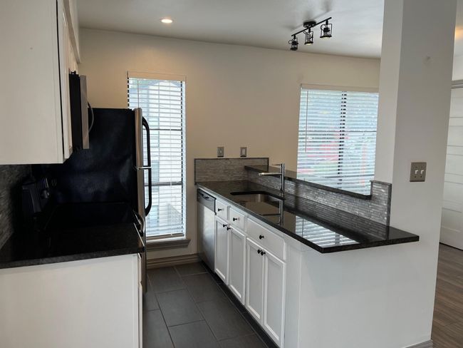 APT-214 - 2800 Douglas Ave, Condo with 1 bedrooms, 1 bathrooms and null parking in Dallas TX | Image 5