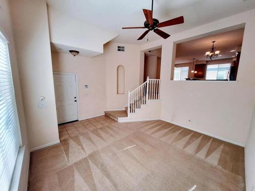 2580 W El Camino Ave, Sacramento, CA, 95833-3924 | Card Image