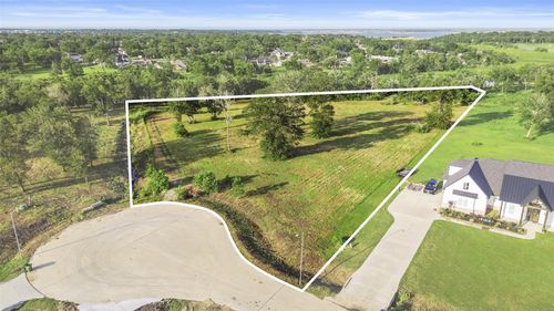 6642 Freret Bayou Dr, Baytown, TX, 77523-2808 | Card Image