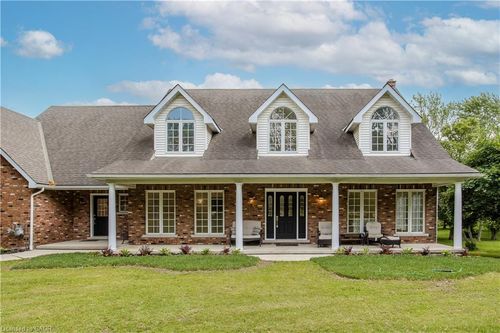 331 Lanark St, Caledonia, ON, N3W1G3 | Card Image