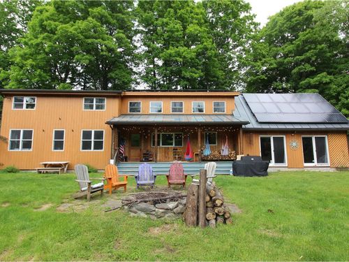 210 Texas Hill Rd, Huntington, VT, 05462-9647 | Card Image