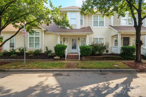 17364 Villanova Rd, Huntersville, NC, 28078-4839 | Card Image
