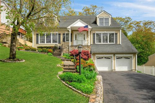 25 Bellain Ave, Harrison, NY, 10528-3010 | Card Image