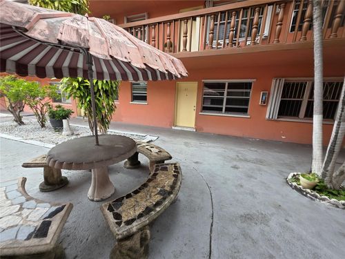 21-45 E 11th St, Hialeah, FL, 33010-4150 | Card Image