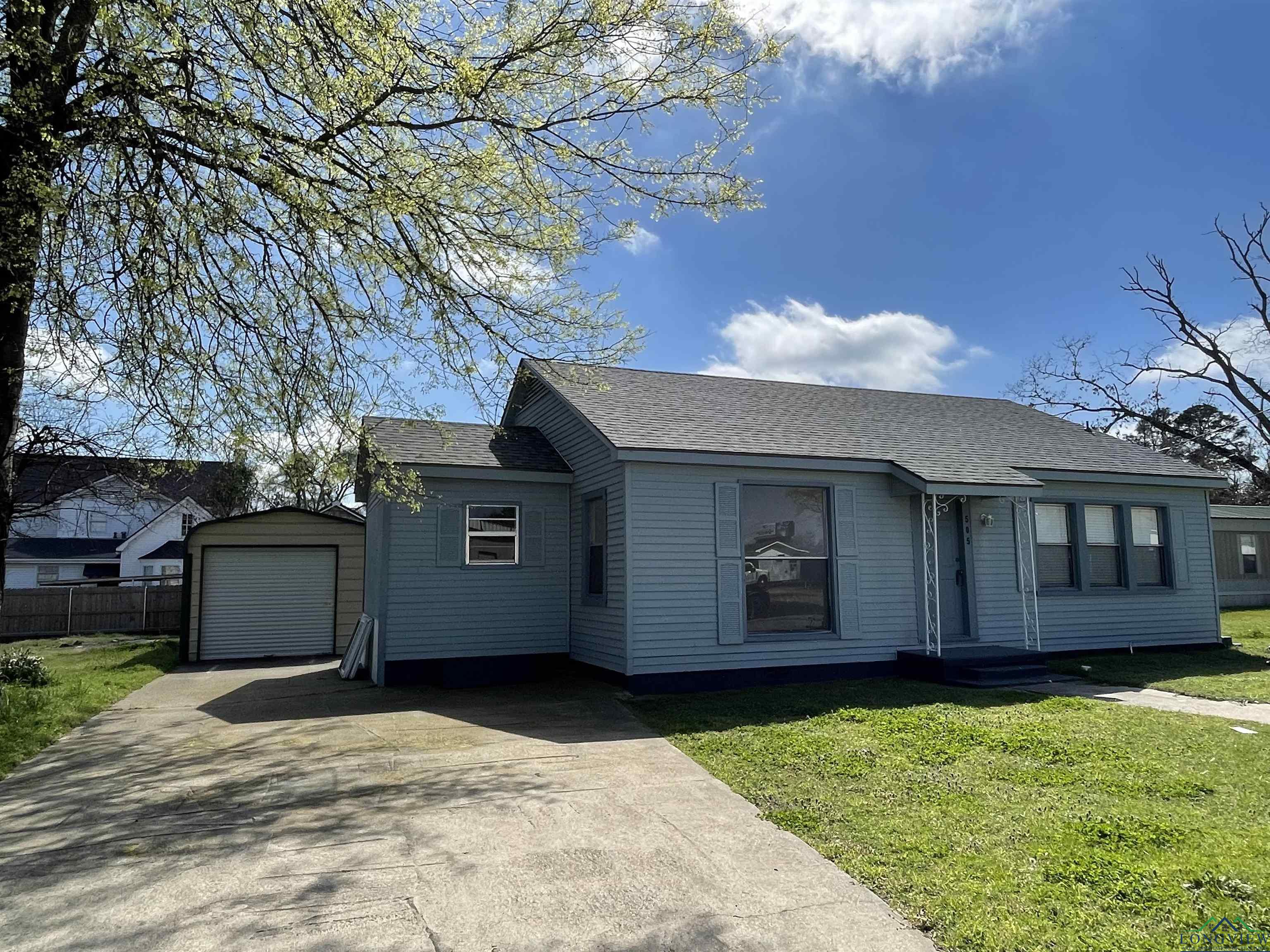 Comer St, Carthage, TX 75633