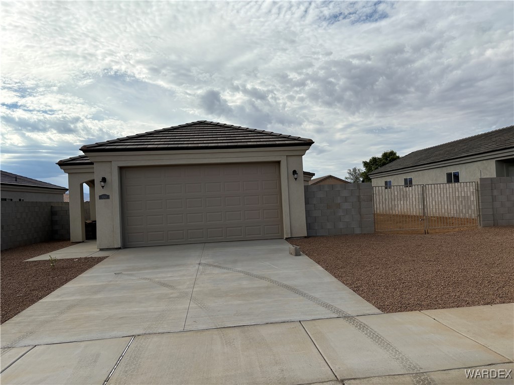 Farm Crest Ave, Kingman, AZ 86409 #1