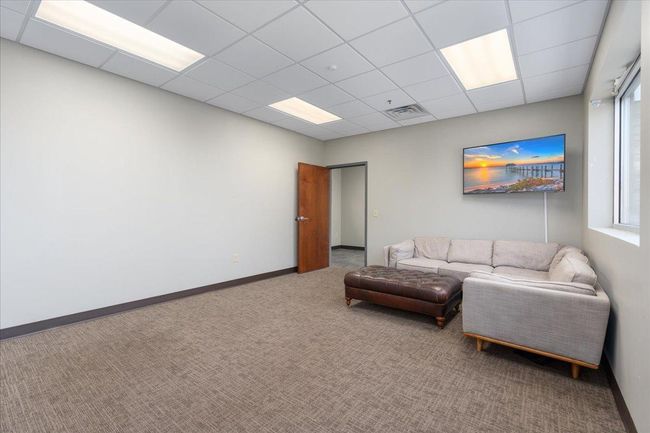 08-Office Space 1.jpg | Image 5