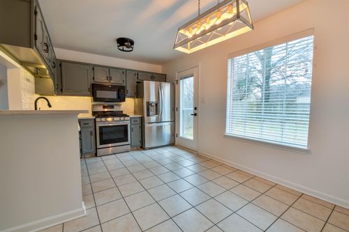 9535 Daly Dr, Lakeland, TN, 38002-8297 | Card Image