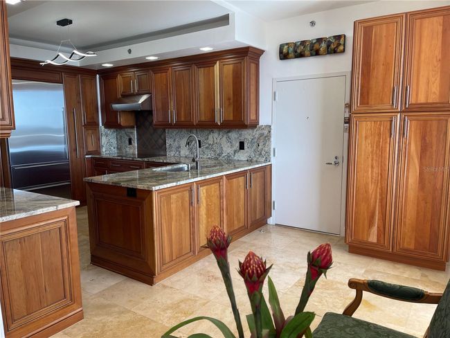 Service entrance conveniently located near kitchen | Image 20