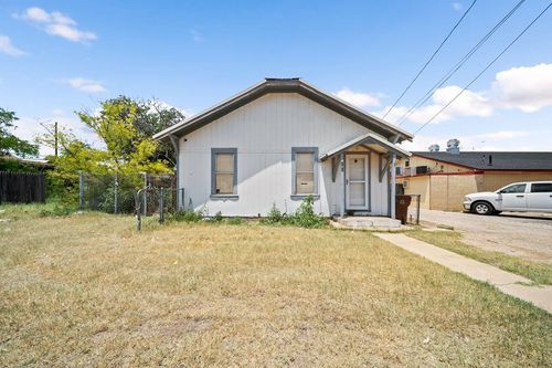 304 W 19th St, Big Spring, TX, 79720-5425 | Card Image