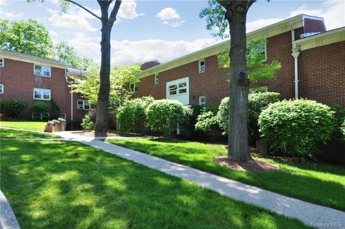 apt-r4-140 N Broadway, Irvington, NY, 10533-1224 | Card Image